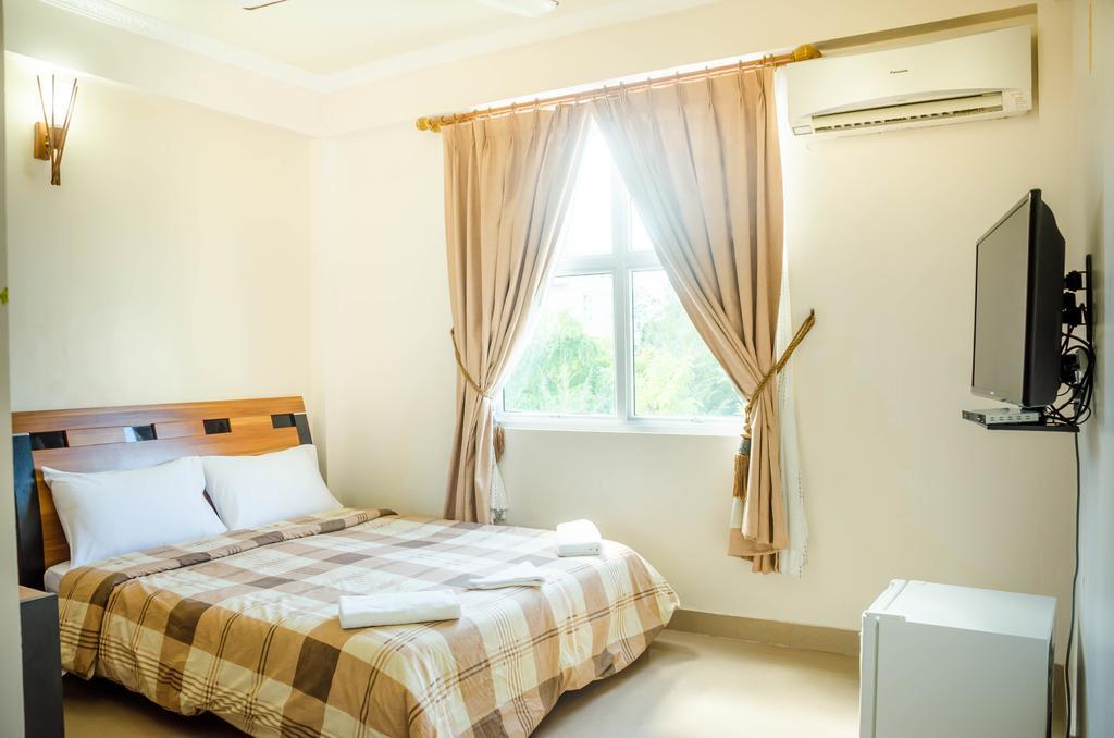 Relax Beach Inn Мале Екстер'єр фото