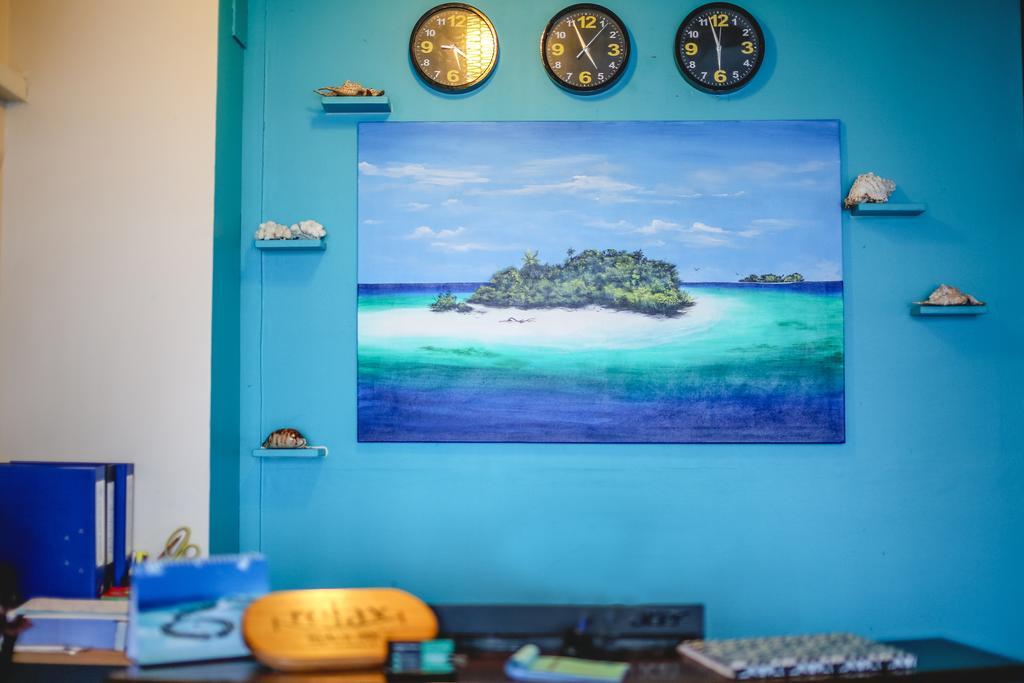 Relax Beach Inn Мале Екстер'єр фото